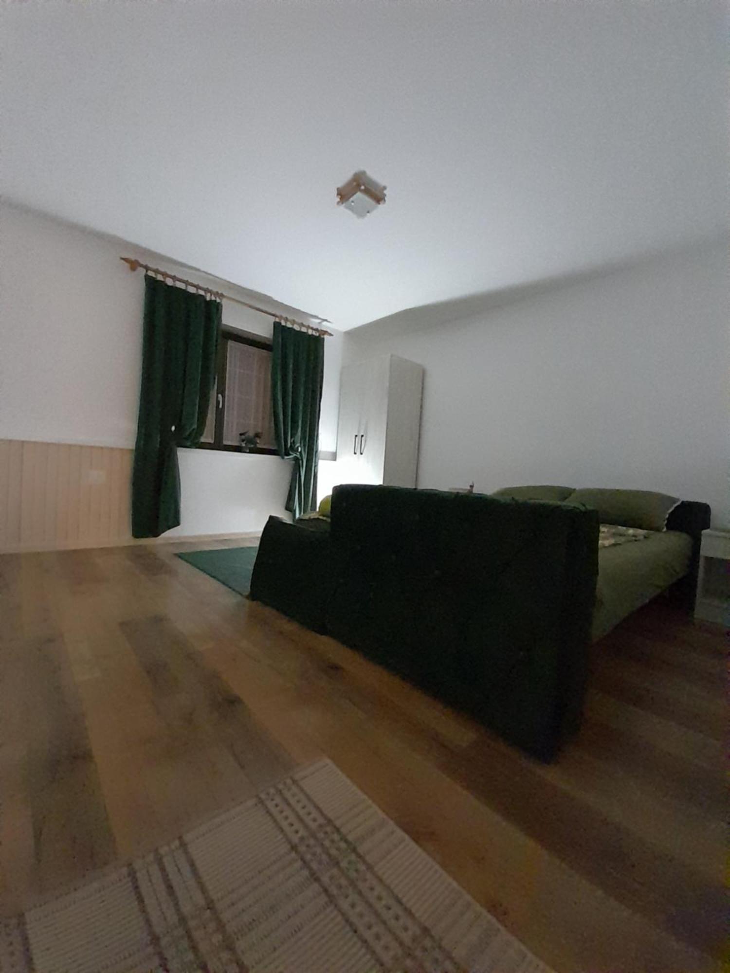 Bajka Appartement Valjevo Buitenkant foto